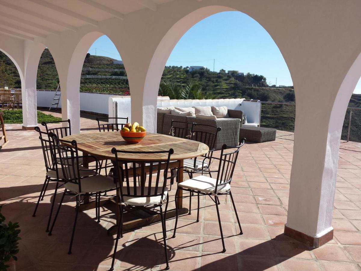 Villa Perla Blanca Sayalonga Zewnętrze zdjęcie